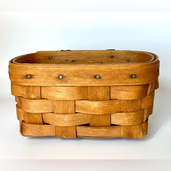 1990 Longaberger hanging basket with hook - Picture 1 of 4